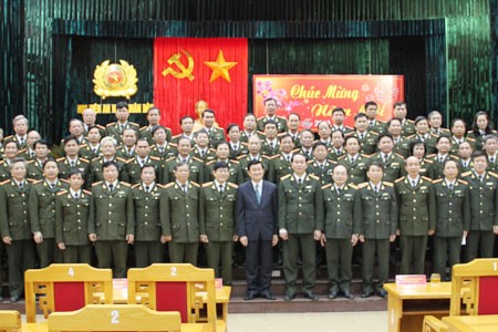 President Truong Tan Sang pays working visit to the Security Academy - ảnh 1
